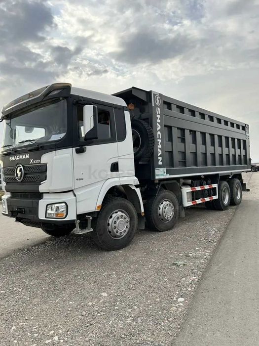 Самосвал X3000 Колесная формула 8X4