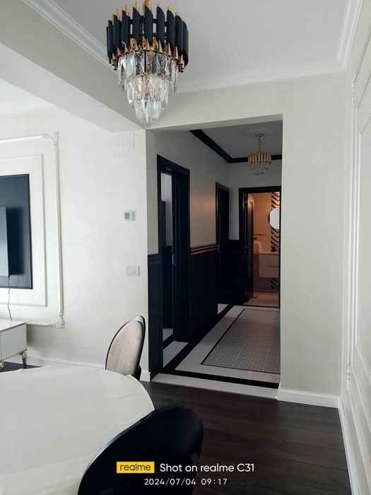 Vând apartament permium