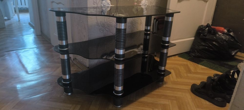 Стеклянная полка