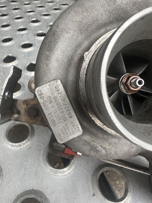 Турбо компресор VW Crafter 2.5TDI / Фолксваген Крафтер /