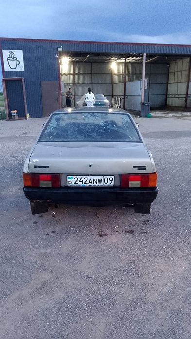 Продам ваз 21099