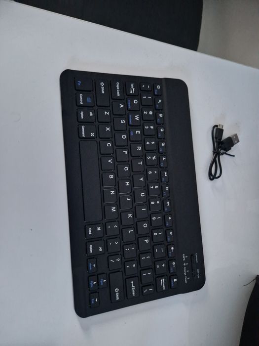 Tastatura Bluetooth