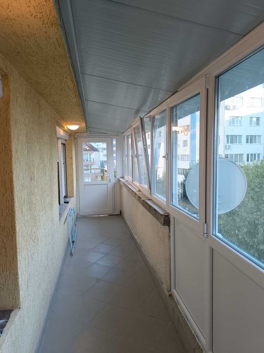 Дава се под наем Двустаен апартамент в Бургас, Център - 65 кв.м за 600 € - Снимка #4