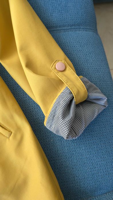 Палто цвят горчица