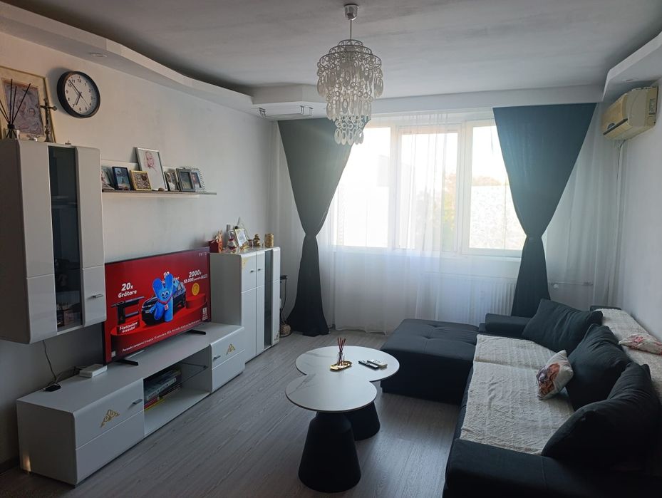 Proprietar Vand ap.3 camere Titan-Sălăjan — fotografia 1