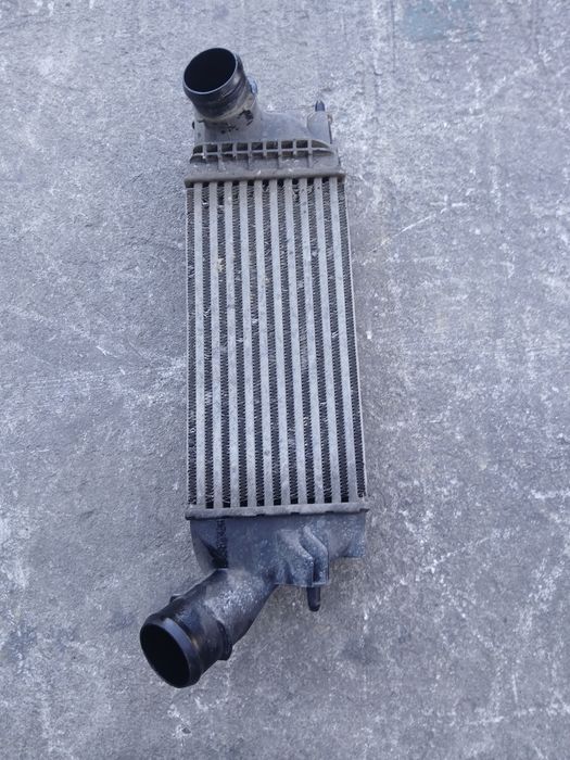 Интеркулер радиатор Valeo за Citroen C5 1.6 hdi (2004-2011) 9657073480