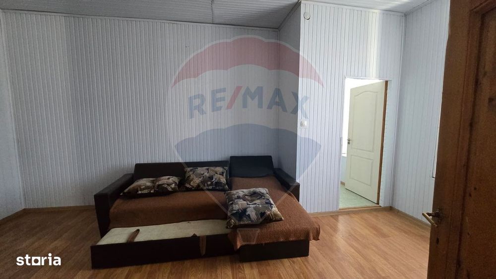 Casă / Vilă cu 5 camere de vânzare în zona Central