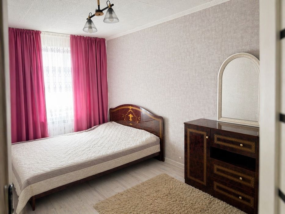 Срочно Продам квартиру на 5 районе