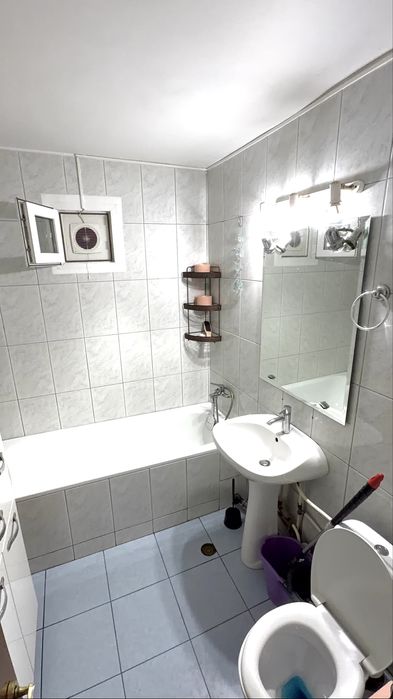 Apartament 2 camere  inchiriere Piata/Centru/Liceu Cuza/ Scoli  spatiu comercial sau locuit
