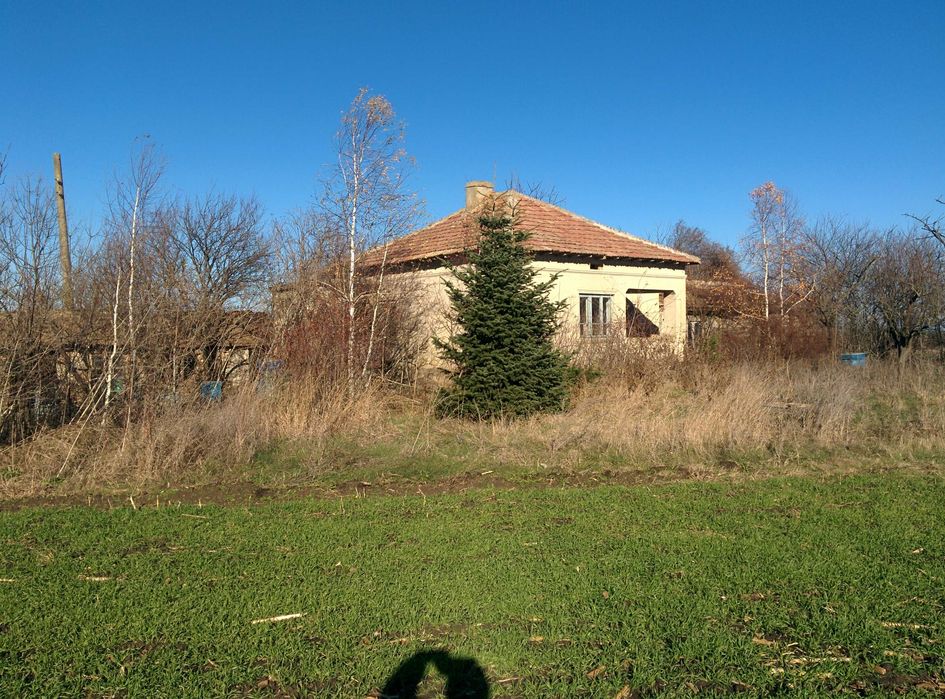 продава имот в с.Тригорци, община Балчик