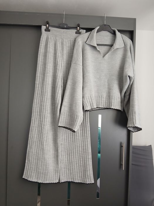 Compleu de damă tricot Mărime Universala