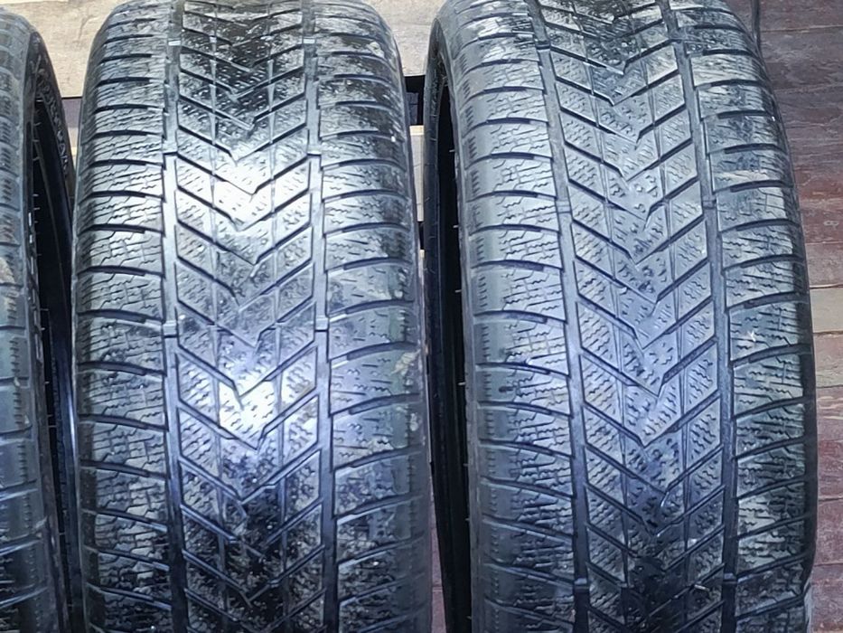 245/45/20 комплект 4шт