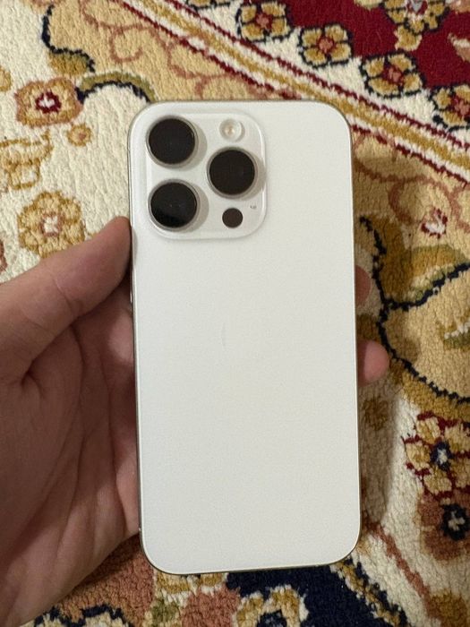 Айфон 16про почти новый