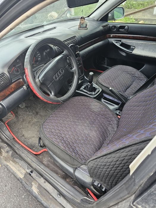 Продам ауди а4 б5 1.6