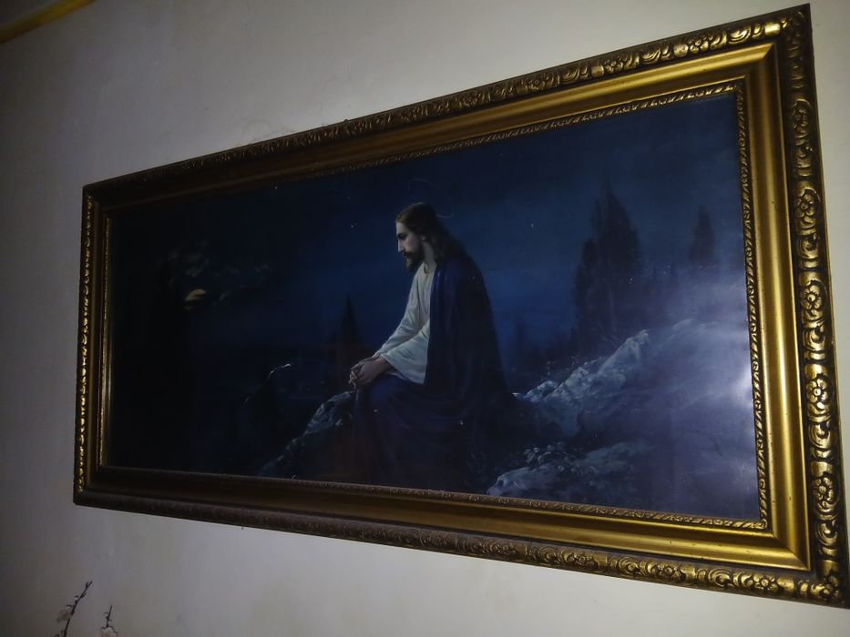 Tablouri si Statueta