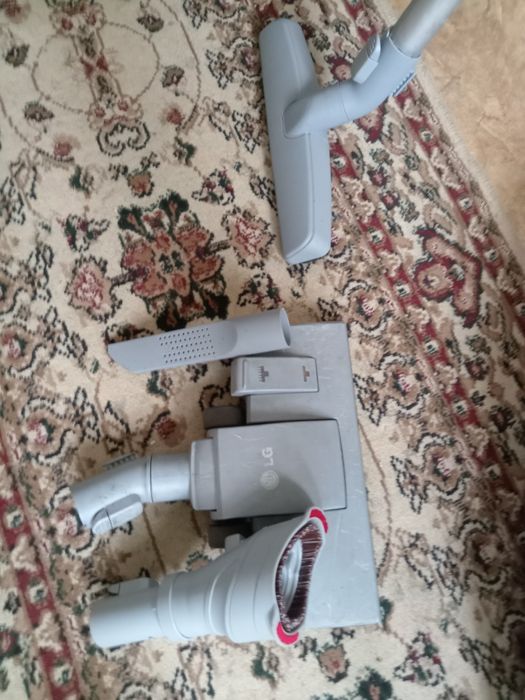 Пылесос LG пылесосу 1 год