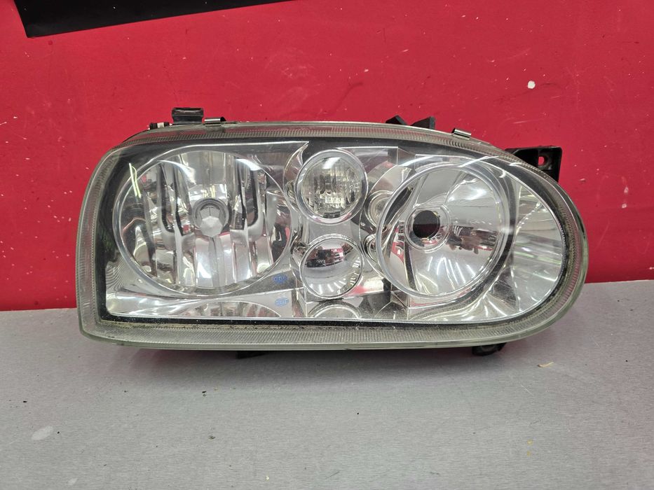 Оригинален фар HELLA Vw Golf 3