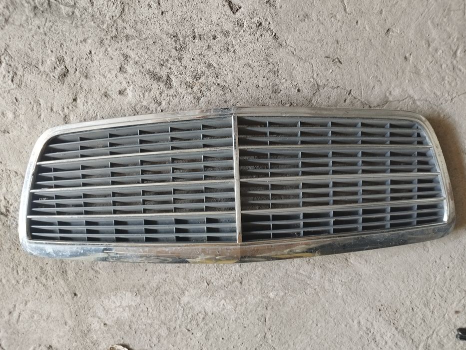 Части за Мерцедес 200Е