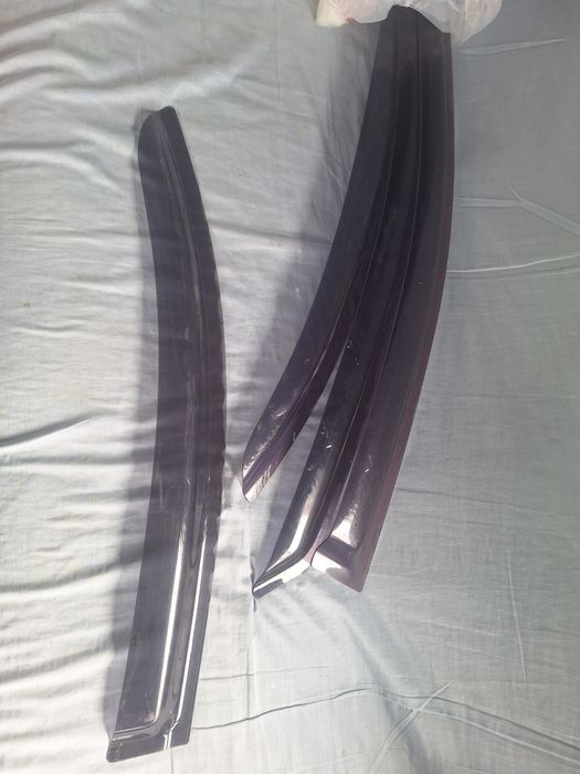 Мерс С решотка ветровки