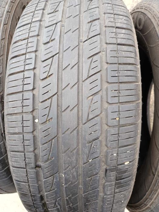 265/60/18 Kumho Solus kl21