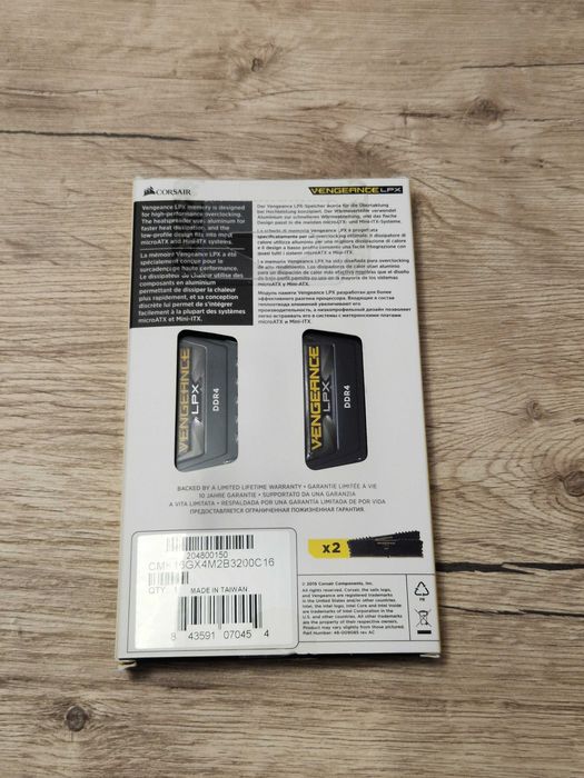 Memorie Corsair Vengeance LPX Black 16GB DDR4 3200MHz