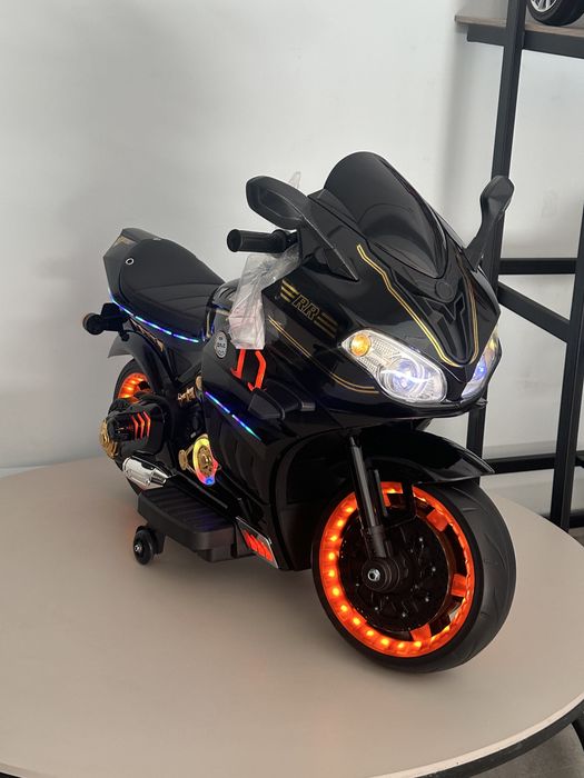Detskiy moshina. Moto bike. Matatsikl
