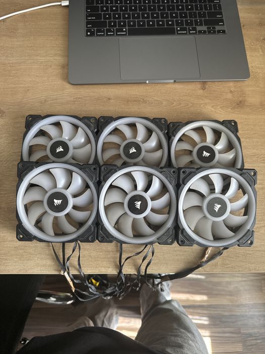 Ventilatoare corsair LL120 -RGB