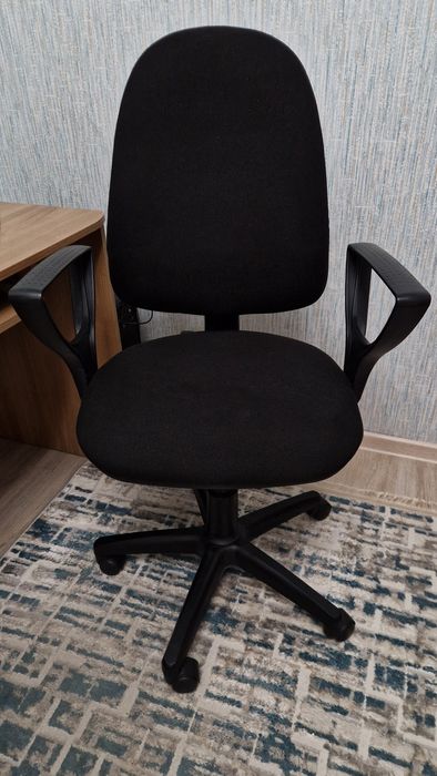 Продаётся кресло