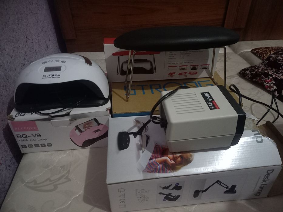 Маникюр  аппарат лампа сотилади бир ой хам ишлатилмаган янги