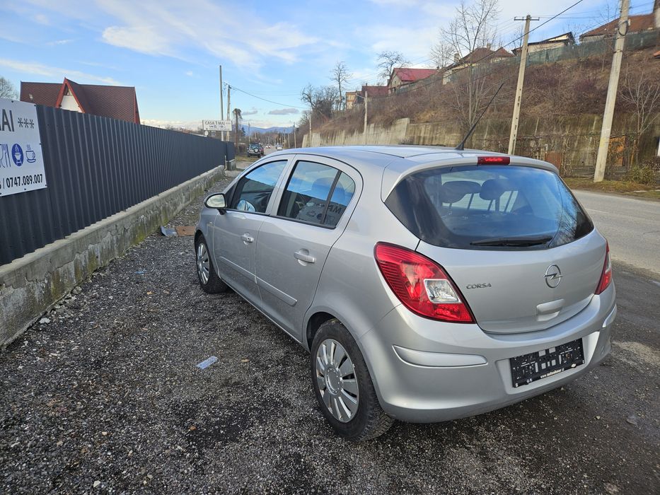 Vând Opel Corsa D