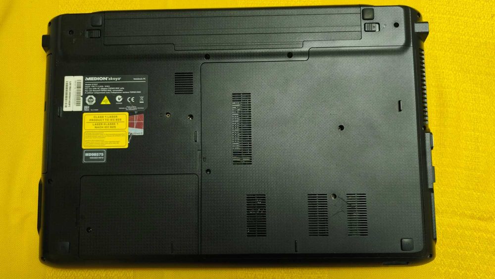 Medion Akoya E7227  Intel® i7-4600M -  (17.3") HD+