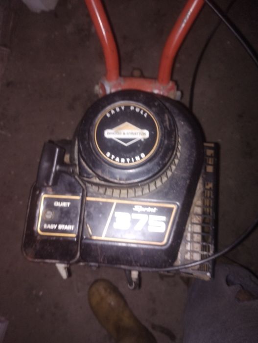 Mini motocultor de garadina