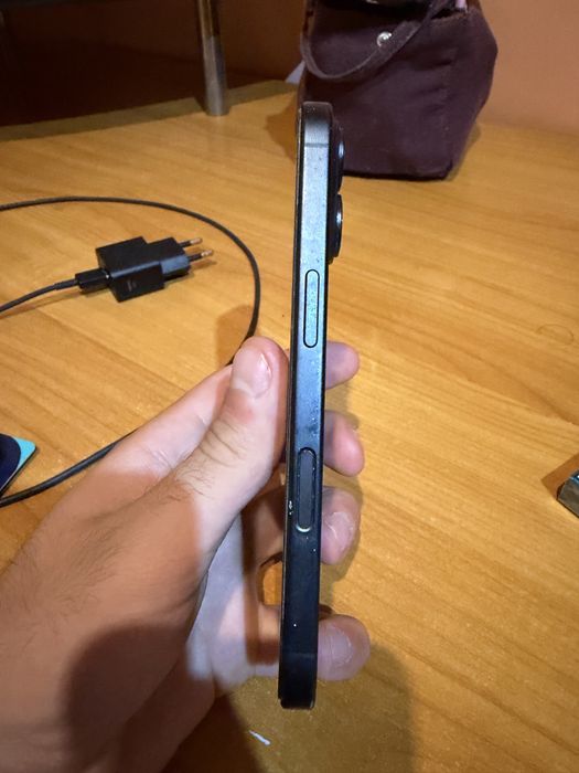 Iphone 16 negru 128 GB