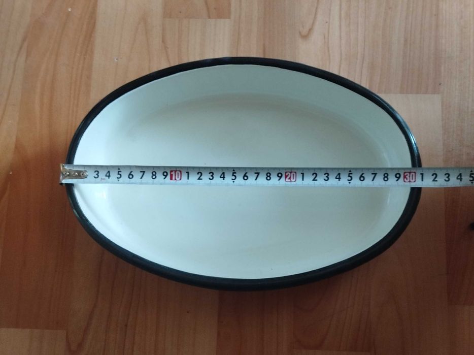 Металлический лоток, судно, чашка эмалированная