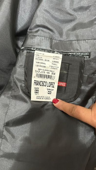 Продается новый турецкий костюм