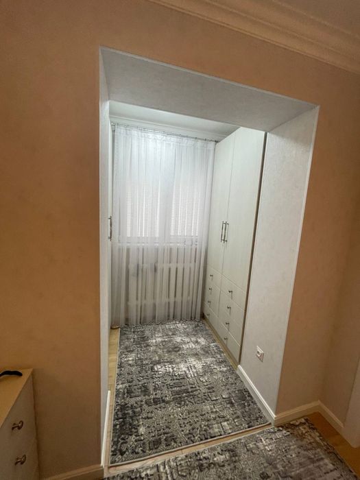 Продается квартира на Новомосковском трёхкомнатная
