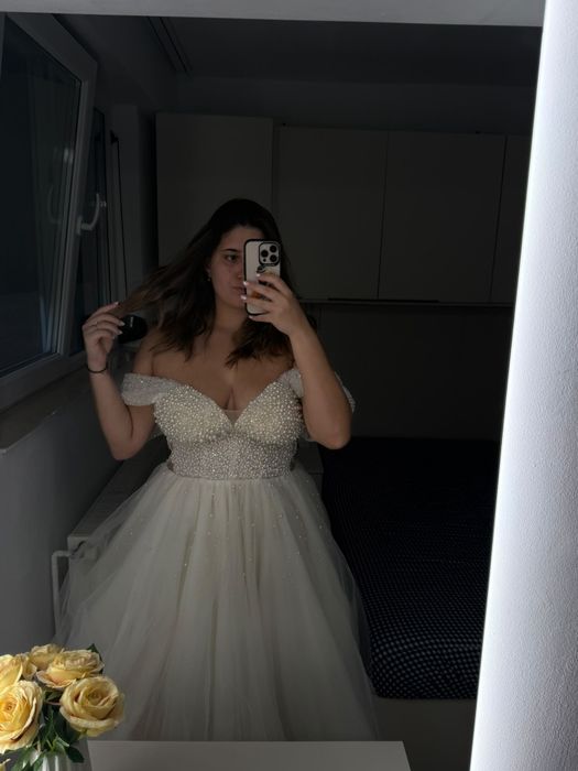 Rochie mireasa mărimea 46
