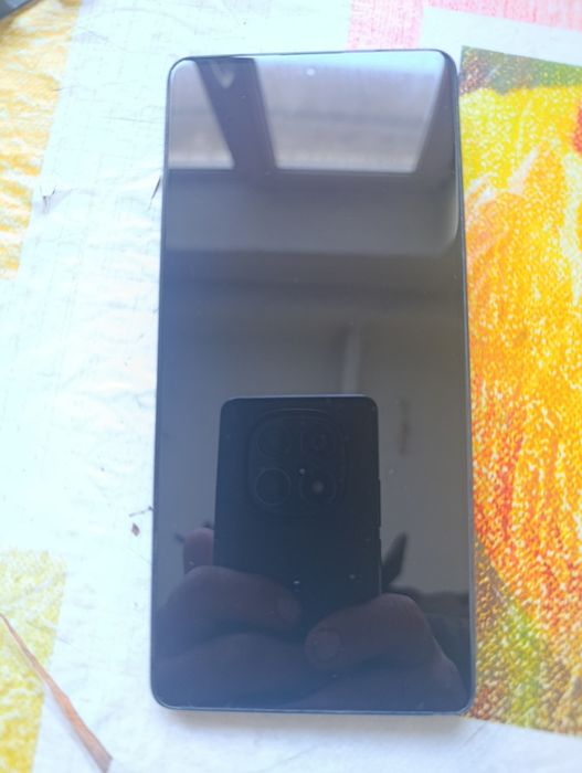 Продам смартфон Xiaomi redmi Note 13 Pro