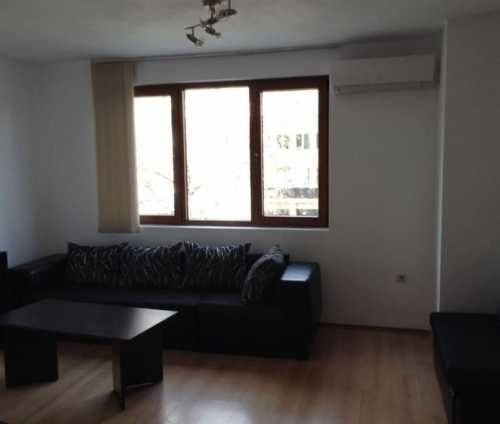 Дава се под наем Двустаен апартамент в Пловдив, Кючук Париж - 55 кв.м за 280.5 € - Снимка #1