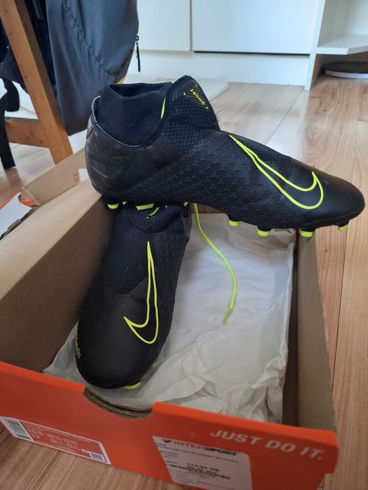 Бутонки найк 42.5 номер