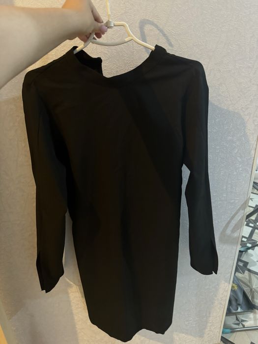 Продам все  платье