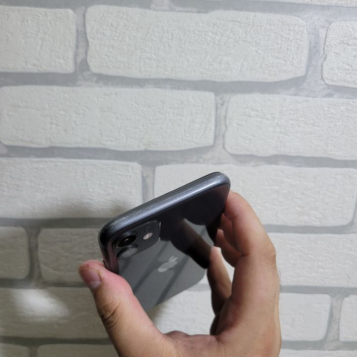 IPhone 11  64 GB