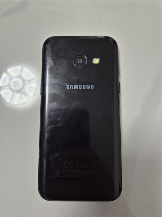 Samsung A3 продам