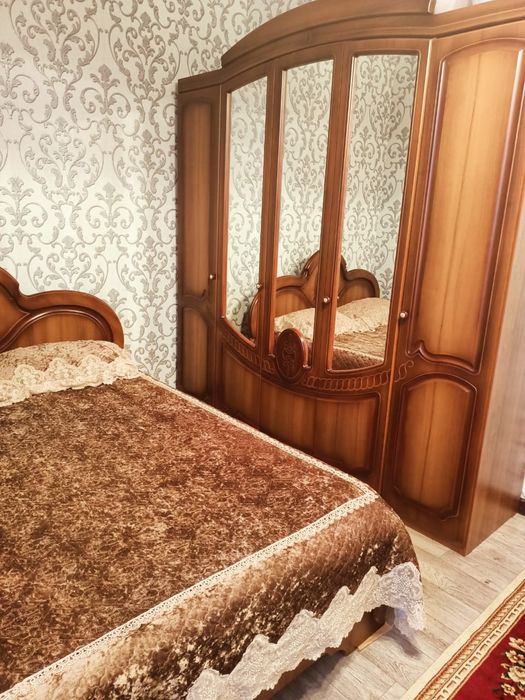 Продается спальный гарнитур