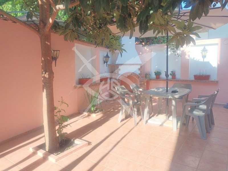 Продава се Къща в Приморско - 704 кв.м за 867 €/кв.м - Снимка #4