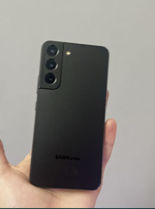 SAMSUNG S22. Коробка бар. Минус жок