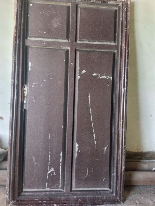 Temir Darvoza sotiladi .1.20×2.20