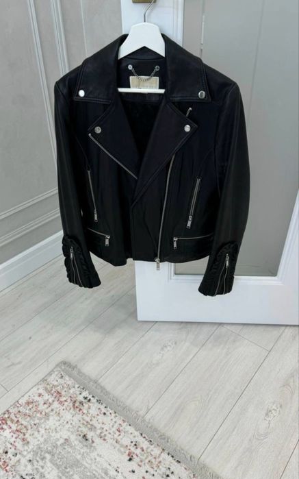 Кожаная куртка MK