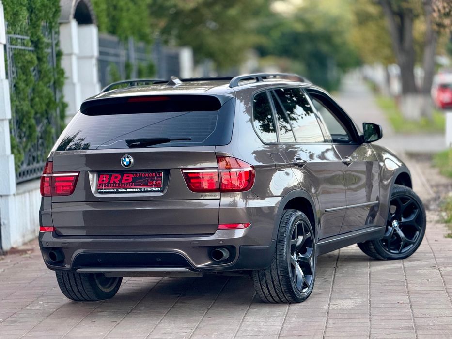 • Bmw X5 2012 Facelift Euro 5 / Extra full / Parc Auto / Rate •