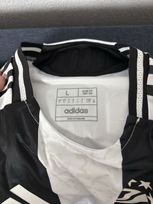 Tricou Juventus de fotbal